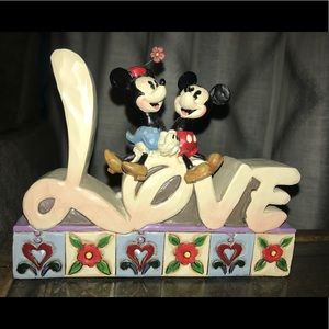 Disney Showcase Collection Love #4027140
